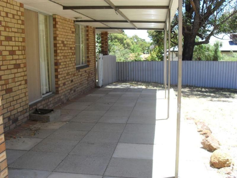 17 Banksia Road, Walliston WA 6076