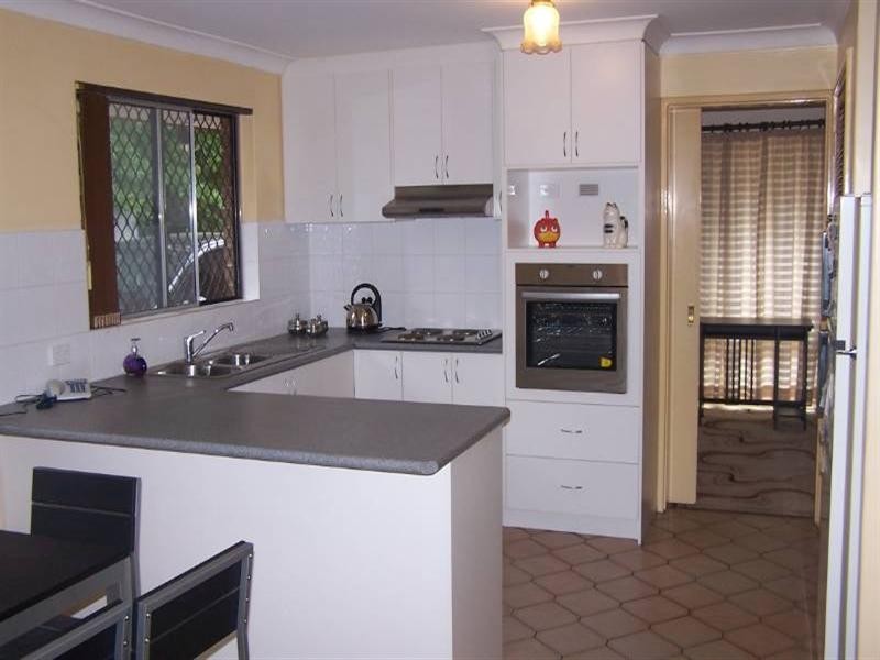 1 Brigalow Way, Lesmurdie WA 6076