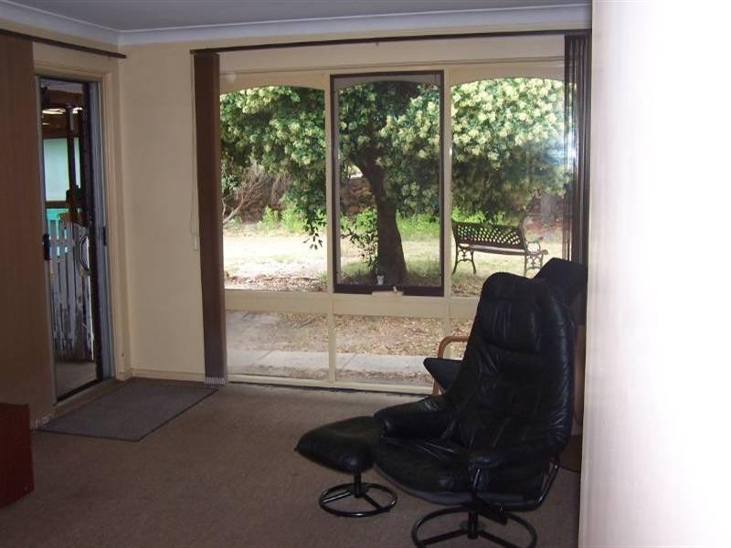 1 Brigalow Way, Lesmurdie WA 6076