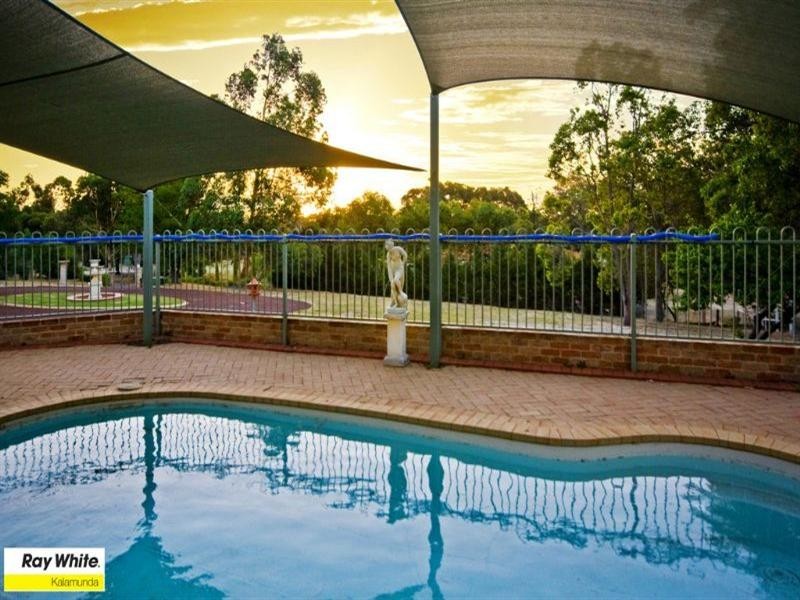 35 Maud Road, Maida Vale WA 6057