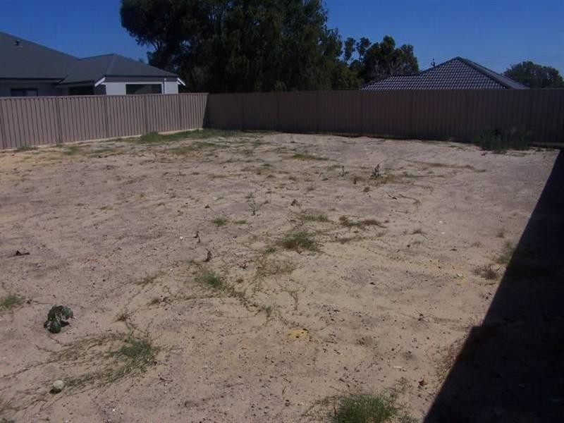 16A Abercorn Way, Forrestfield WA 6058