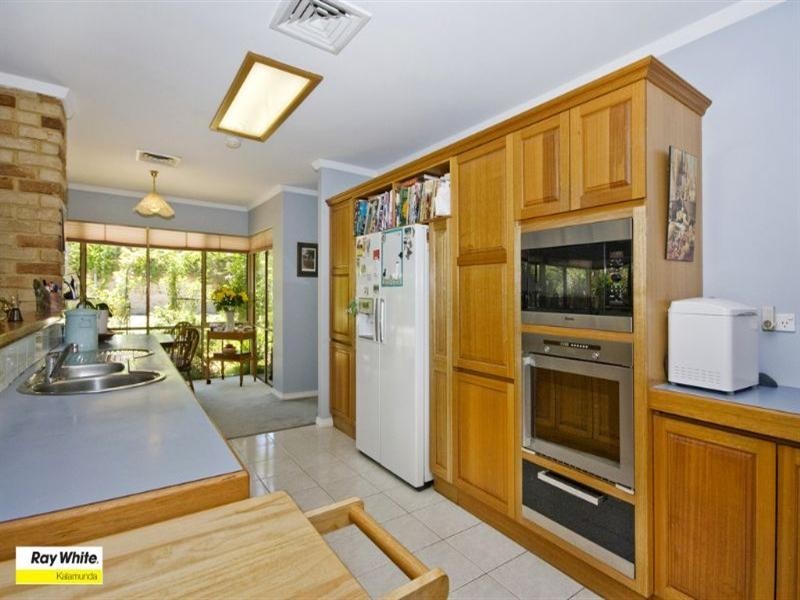 52 Yorna Road, Kalamunda WA 6076