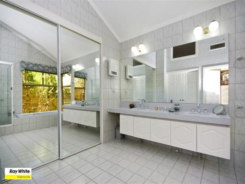 52 Yorna Road, Kalamunda WA 6076