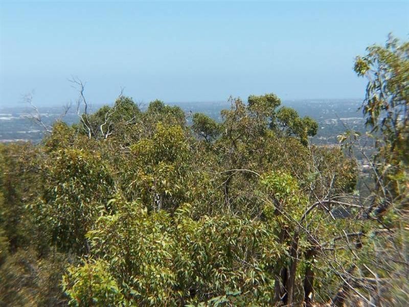 26 Ford Road, Lesmurdie WA 6076