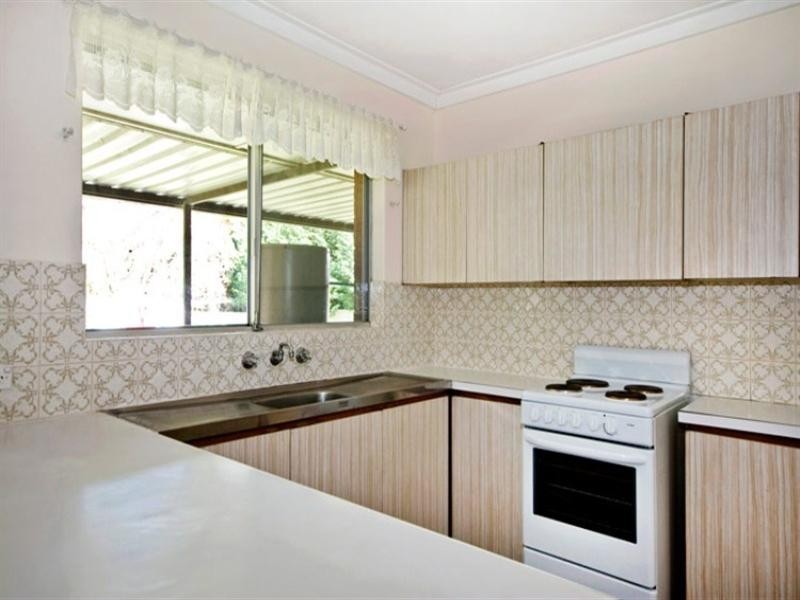 83 Grove Road, Lesmurdie WA 6076