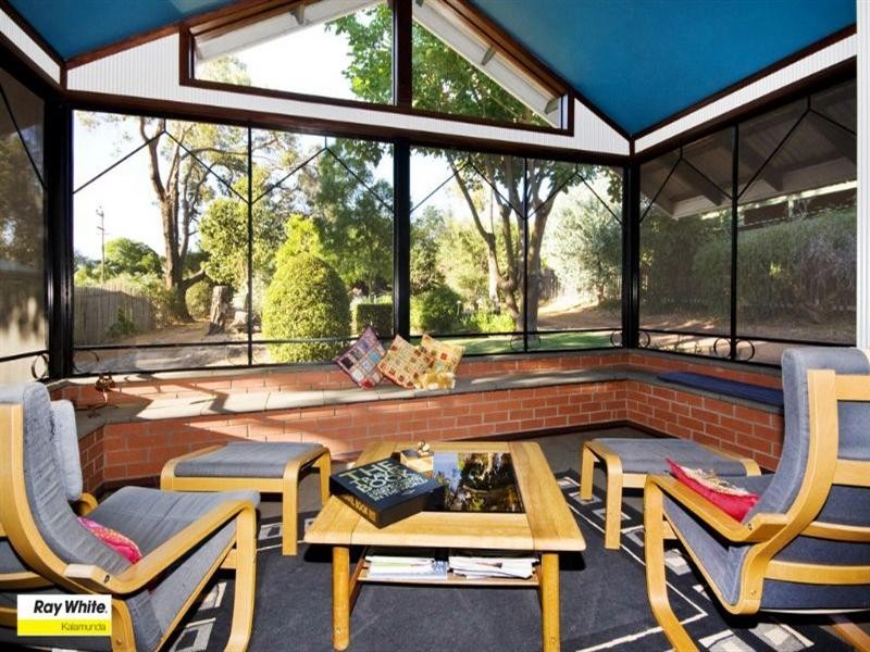 97 Lesmurdie Road, Lesmurdie WA 6076