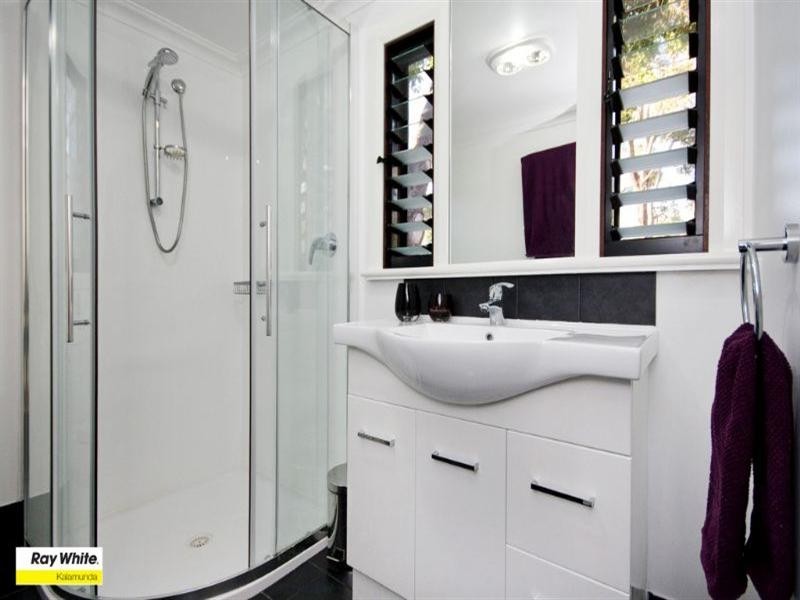 97 Lesmurdie Road, Lesmurdie WA 6076