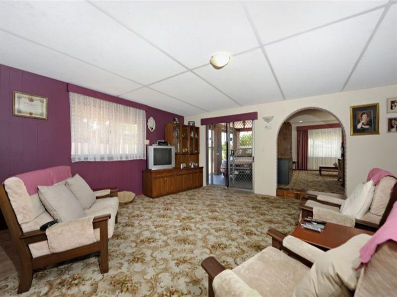 43 Cypress Road, Forrestfield WA 6058