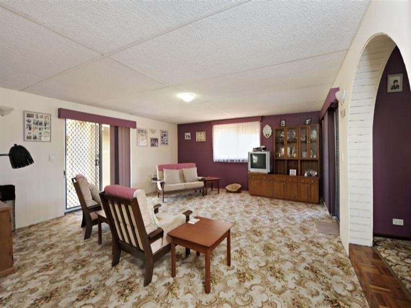 43 Cypress Road, Forrestfield WA 6058