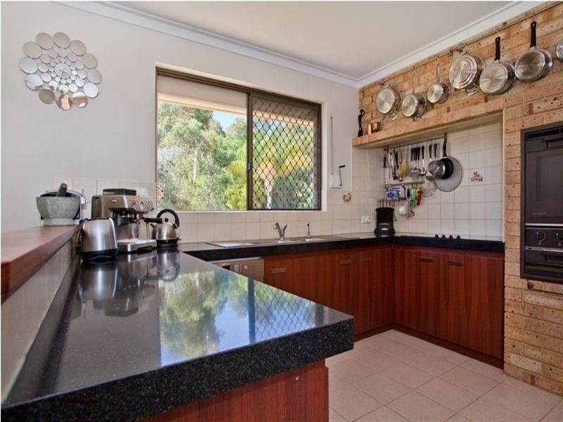 33 Carob Tree Place, Lesmurdie WA 6076