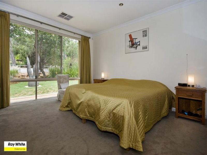 31 Watsonia Road, Gooseberry Hill WA 6076