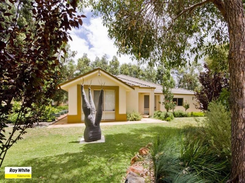 31 Watsonia Road, Gooseberry Hill WA 6076