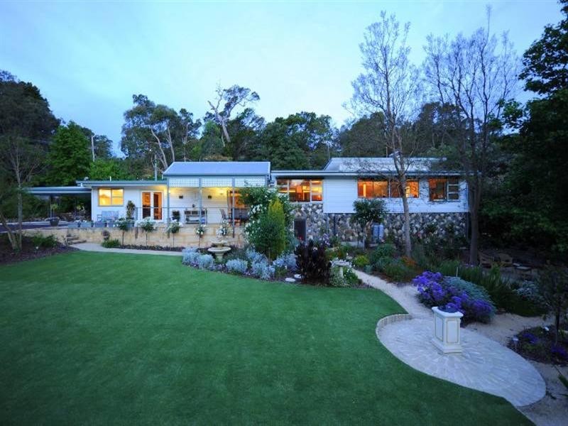 195 Orange Valley Road, Kalamunda WA 6076