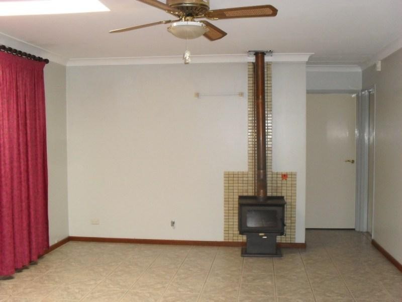 4 Cagney Way, Lesmurdie WA 6076