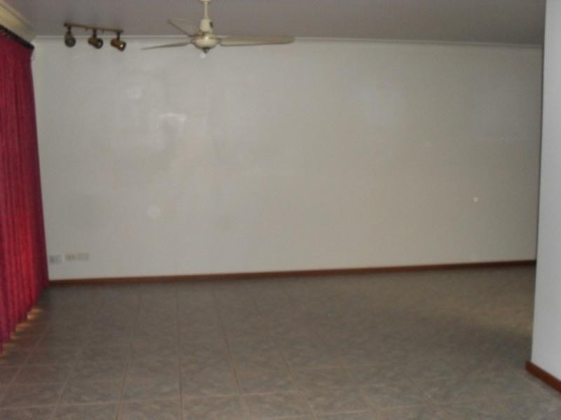 4 Cagney Way, Lesmurdie WA 6076