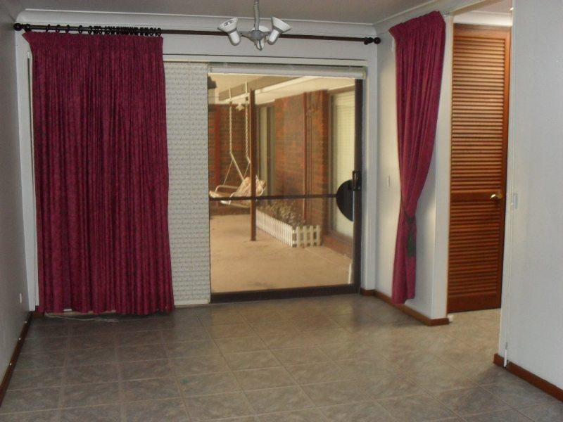 4 Cagney Way, Lesmurdie WA 6076