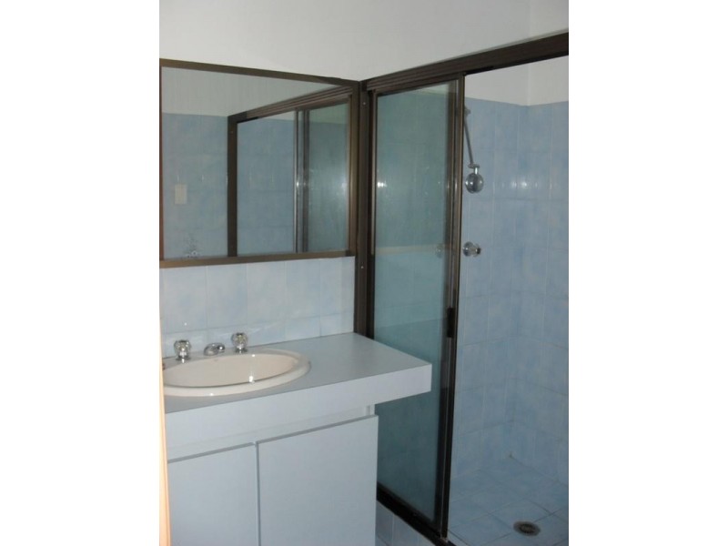 4 Boonooloo Court, Kalamunda WA 6076