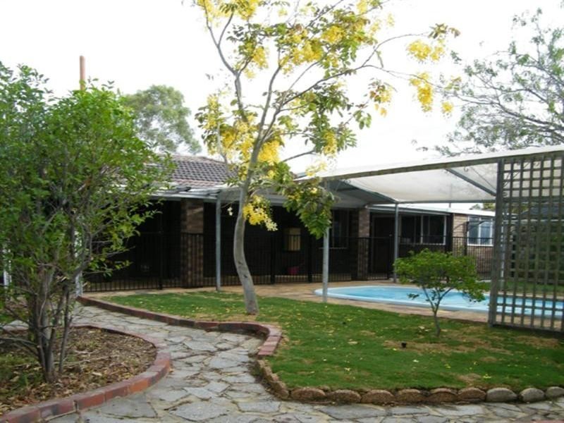 36 Coolabah Way, Forrestfield WA 6058