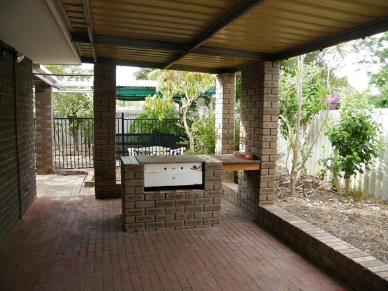 36 Coolabah Way, Forrestfield WA 6058