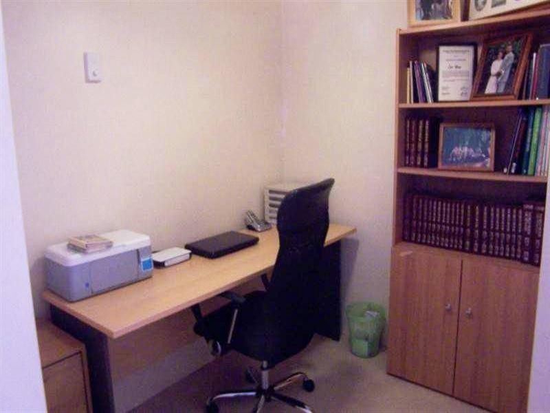 100 Dongara Circle, Jane Brook WA 6056