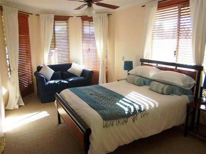 100 Dongara Circle, Jane Brook WA 6056