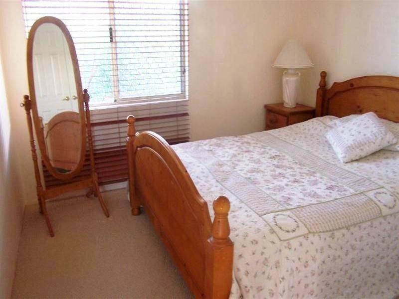 100 Dongara Circle, Jane Brook WA 6056