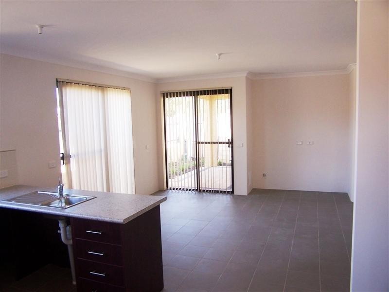 U5 21 Maida Vale Road, Maida Vale WA 6057