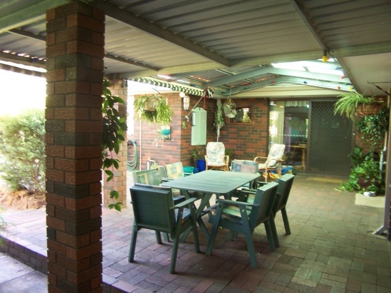 2 Catherine Place, Lesmurdie WA 6076