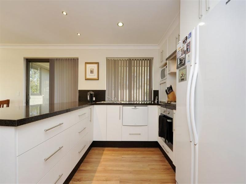 28A CANTER Court, Orange Grove WA 6109