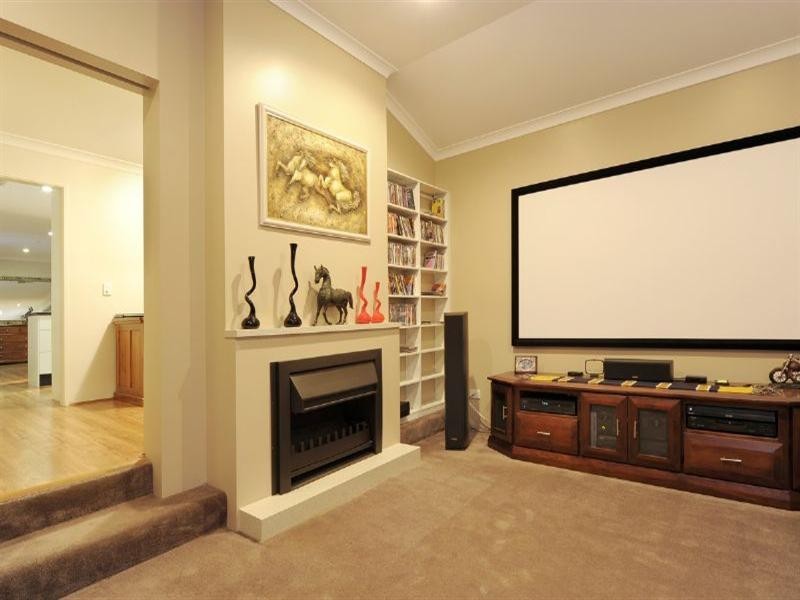 28A CANTER Court, Orange Grove WA 6109