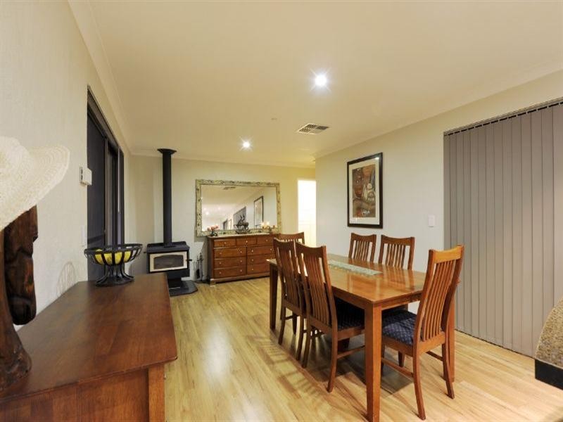 28A CANTER Court, Orange Grove WA 6109