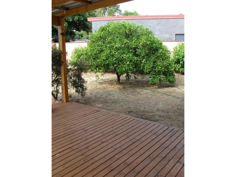 4 McNess Road, Kalamunda WA 6076