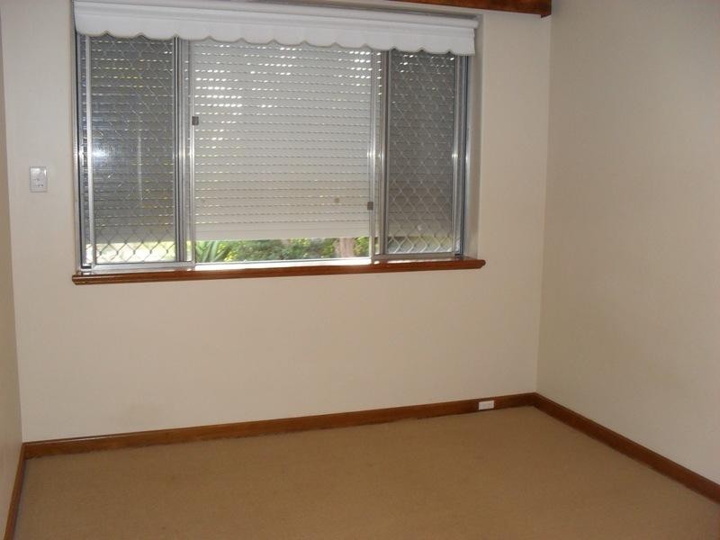 31 Gloucester Road, Kalamunda WA 6076