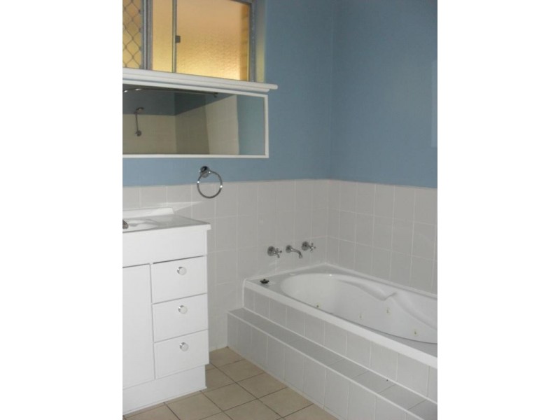 31 Gloucester Road, Kalamunda WA 6076