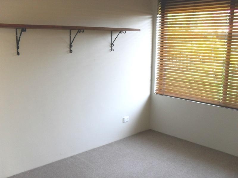 8 Tourmaline Gardens, Forrestfield WA 6058