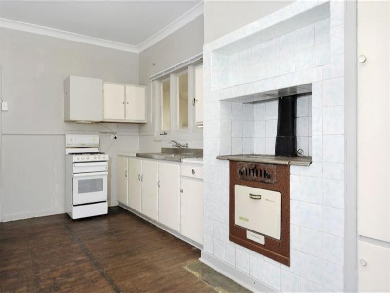 37 Cotherstone Road, Kalamunda WA 6076