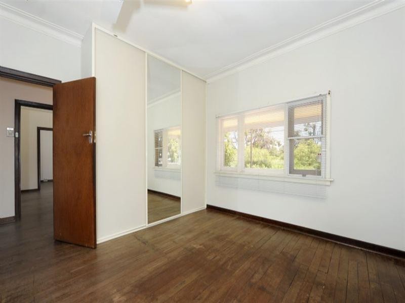 37 Cotherstone Road, Kalamunda WA 6076