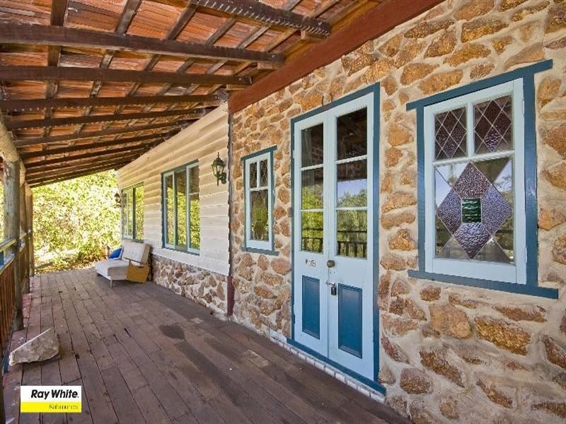 21 Hummerston Road, Kalamunda WA 6076