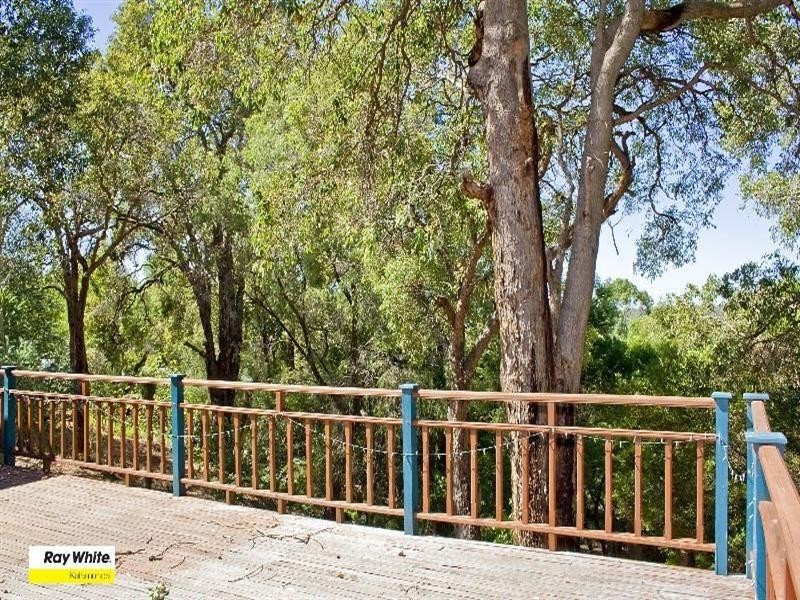 21 Hummerston Road, Kalamunda WA 6076