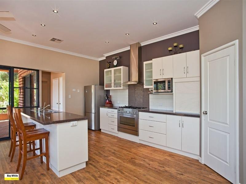 44 Carmel Road, Carmel WA 6076