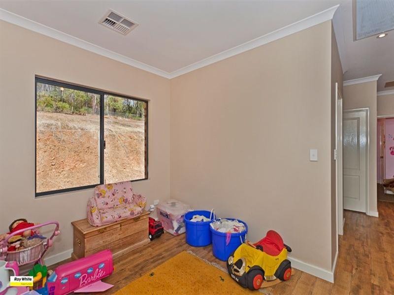 44 Carmel Road, Carmel WA 6076