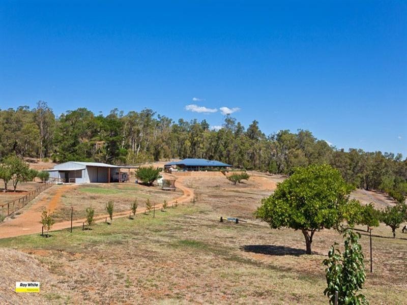 44 Carmel Road, Carmel WA 6076