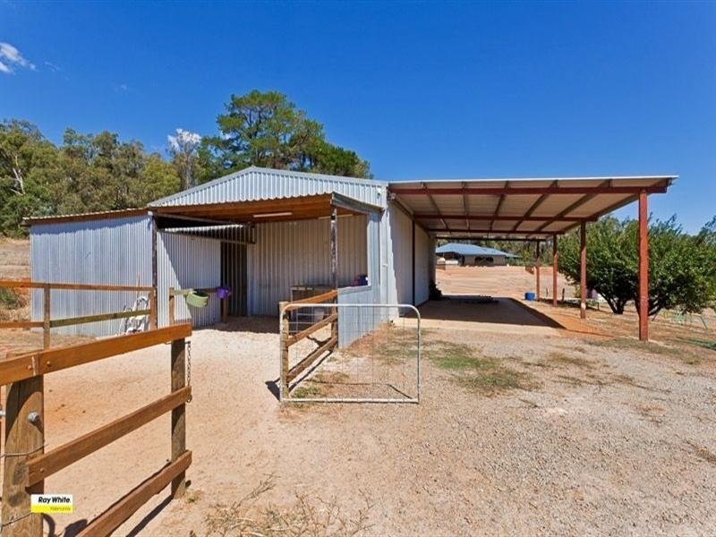 44 Carmel Road, Carmel WA 6076