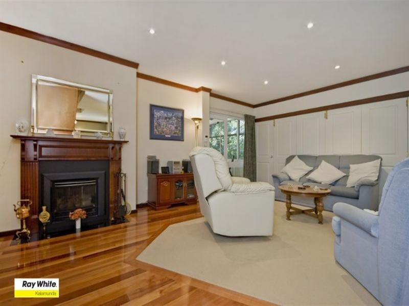 62 Chislehurst Road, Lesmurdie WA 6076