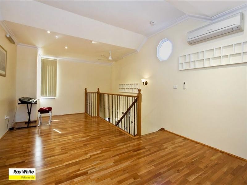 62 Chislehurst Road, Lesmurdie WA 6076