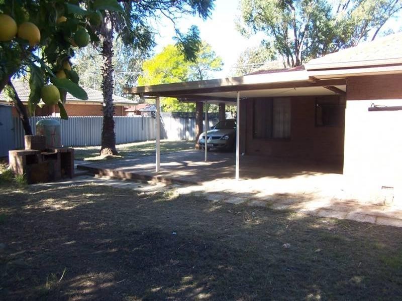 22 Ilex Way, Forrestfield WA 6058