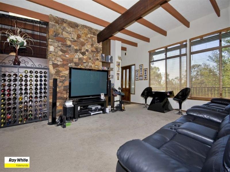 15 Crocus Road, Kalamunda WA 6076