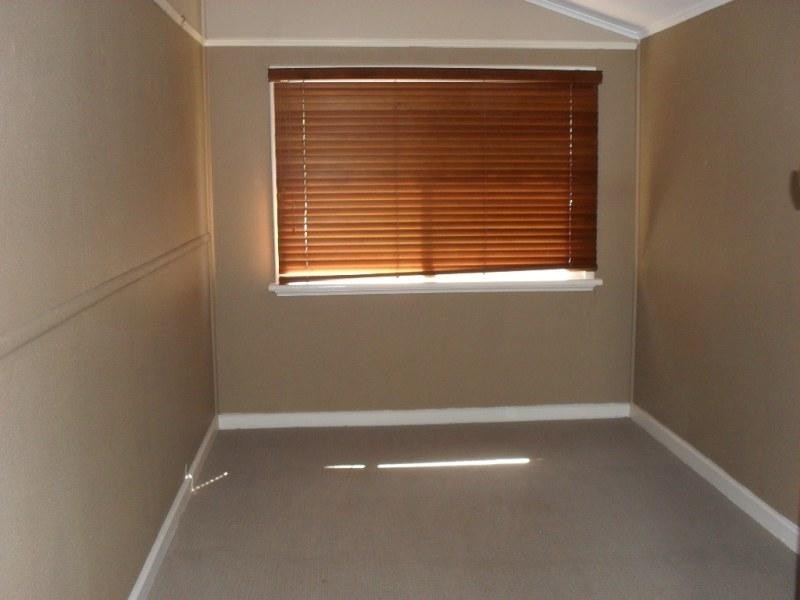 31 Crayden Road, Kalamunda WA 6076