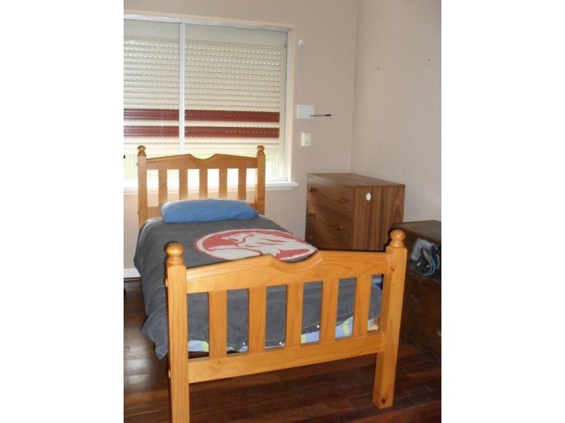 15 Tuart Road, Lesmurdie WA 6076