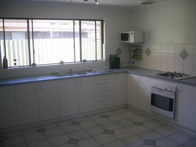 14 Vinca Way, Forrestfield WA 6058